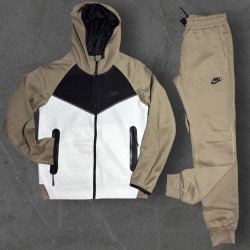 ΣΕΤ ΦΟΡΜΕΣ ΚΑΦΕ ΣΚΟΥΡΟ  NIKE TECH FLEECE